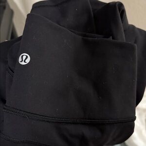 Lululemon size 4